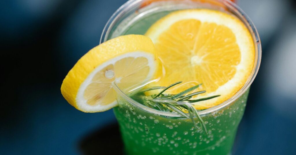 How to Make an Arnold Palmer Drink (Classic Method)

